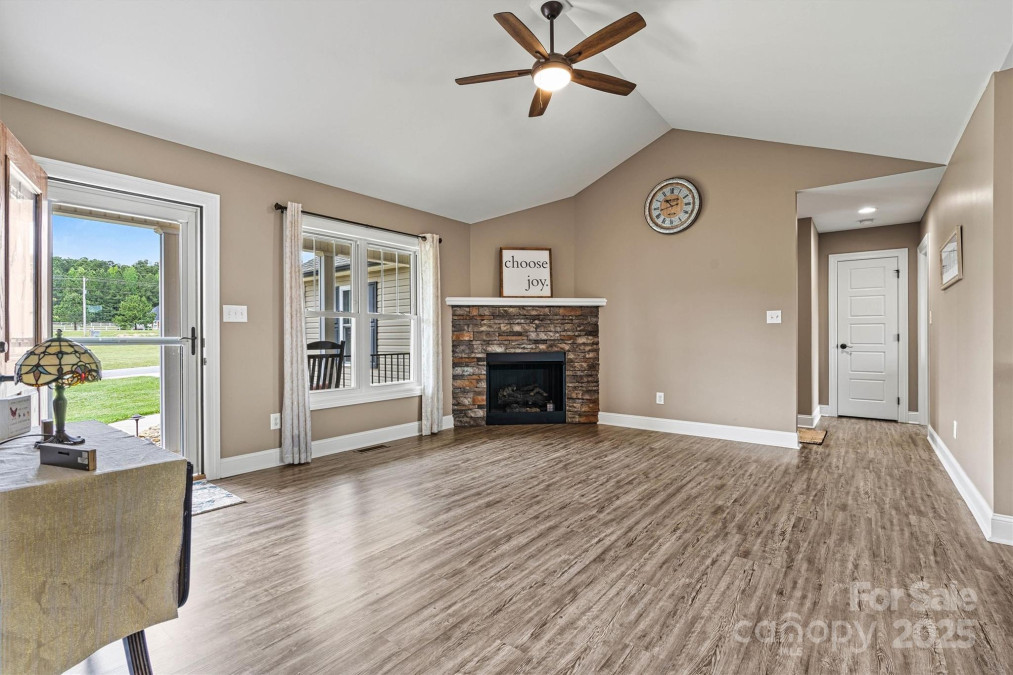 3645 Kimber Ln Sherrills Ford, NC 28673