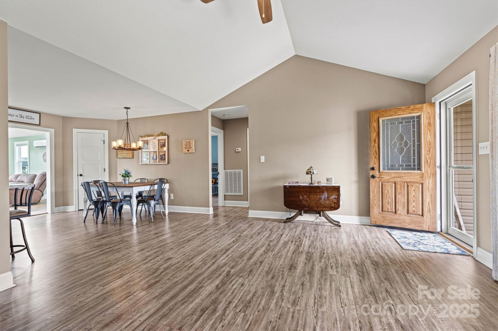 3645 Kimber Ln Sherrills Ford, NC 28673