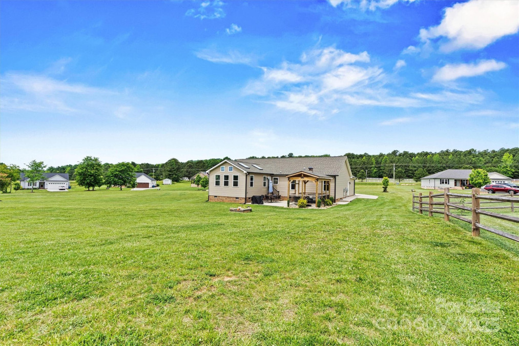 3645 Kimber Ln Sherrills Ford, NC 28673