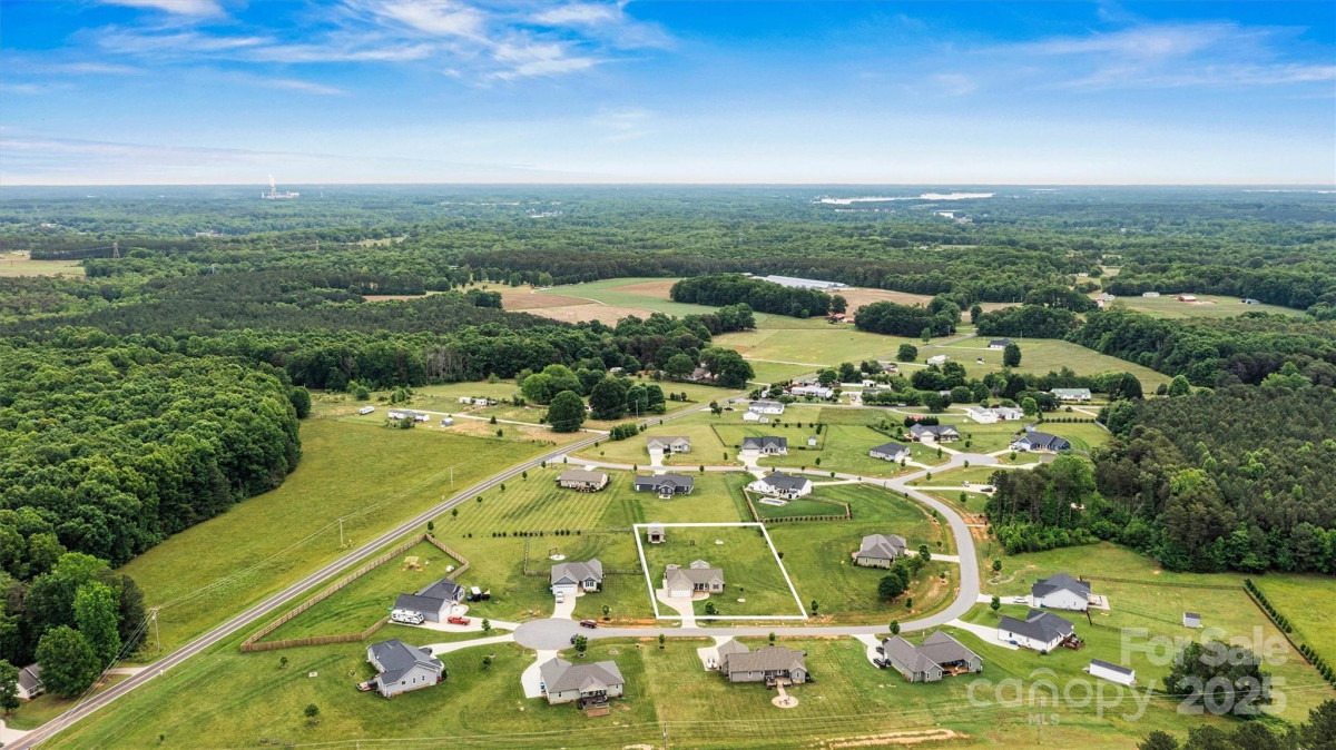 3645 Kimber Ln Sherrills Ford, NC 28673