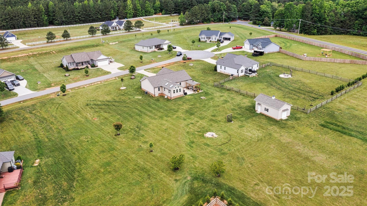 3645 Kimber Ln Sherrills Ford, NC 28673