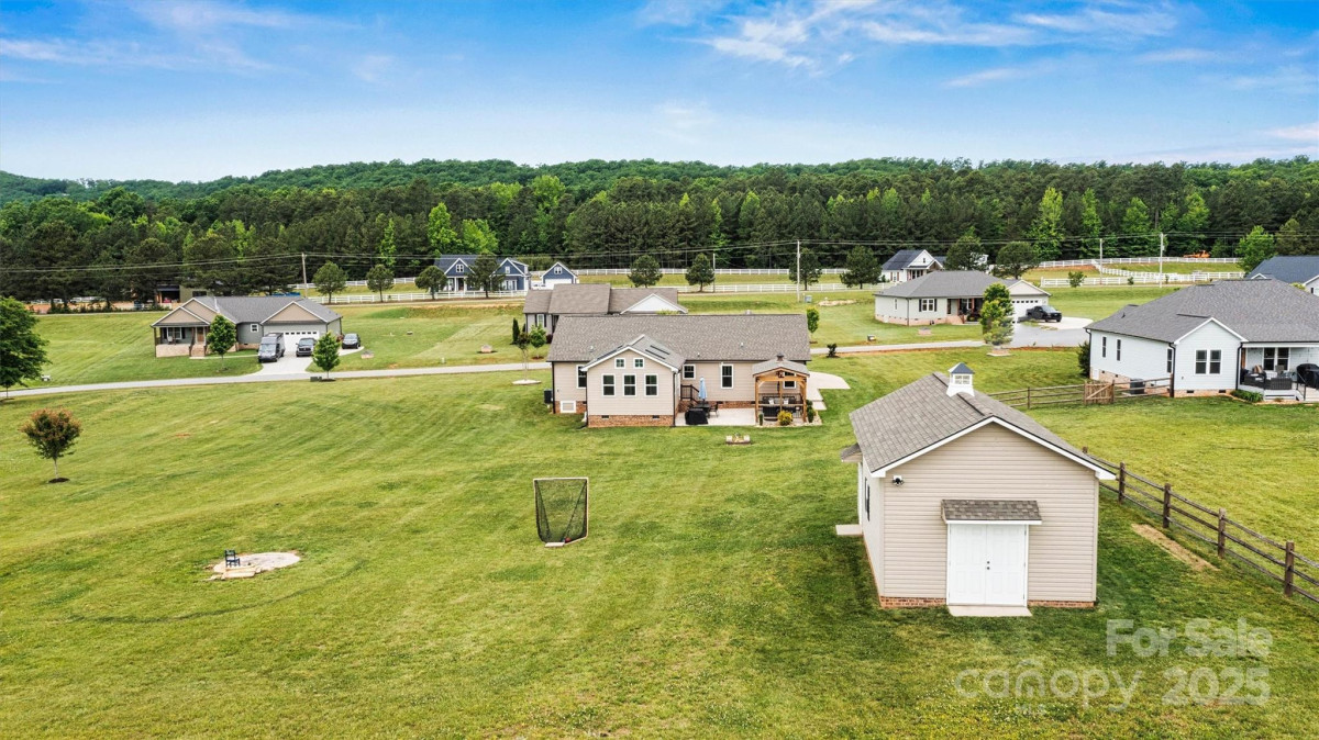 3645 Kimber Ln Sherrills Ford, NC 28673