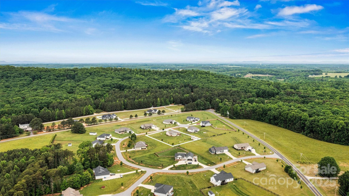 3645 Kimber Ln Sherrills Ford, NC 28673