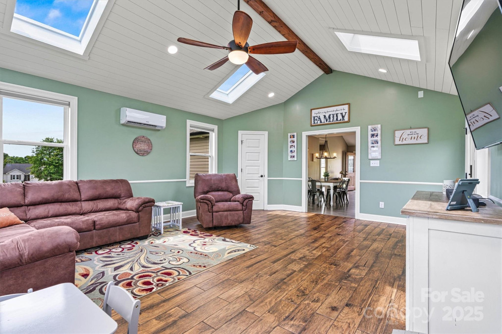 3645 Kimber Ln Sherrills Ford, NC 28673