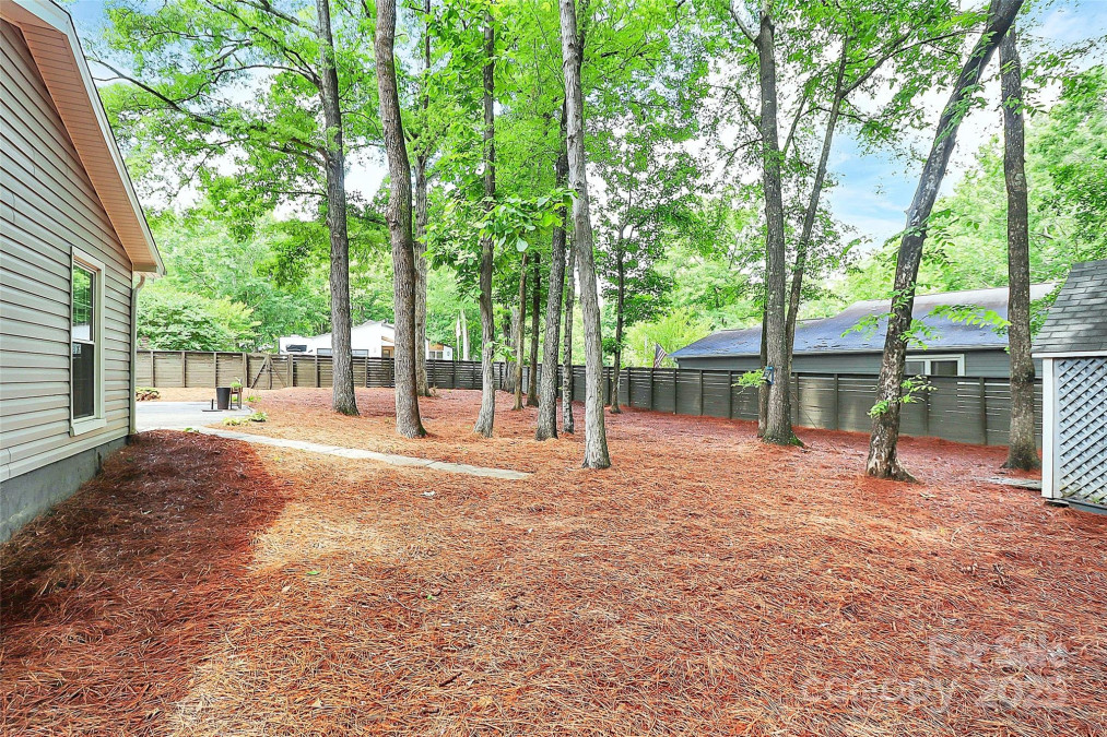 3708 Sweetgrass Ln Charlotte, NC 28226