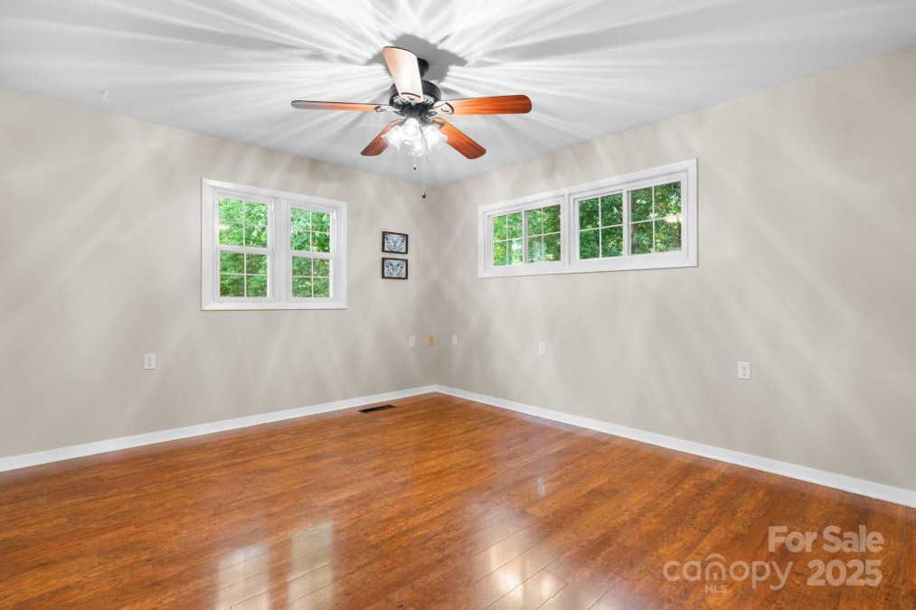 220 Pinehurst Ln Newton, NC 28658