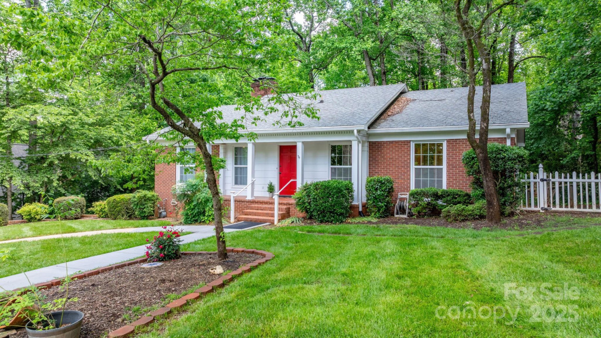 220 Pinehurst Ln Newton, NC 28658