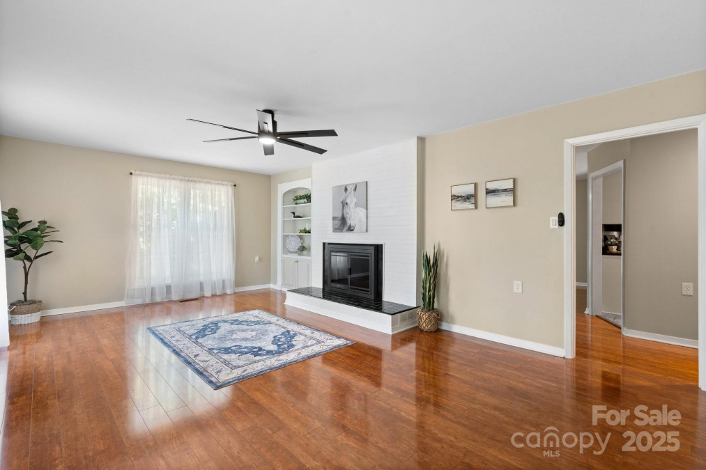 220 Pinehurst Ln Newton, NC 28658