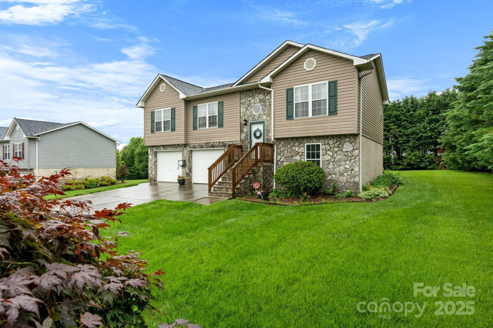 3311 Lilac Ln Hudson, NC 28638