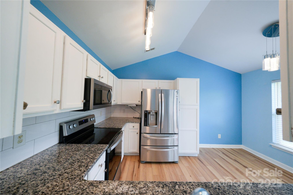 4037 Lakota Ct Charlotte, NC 28269