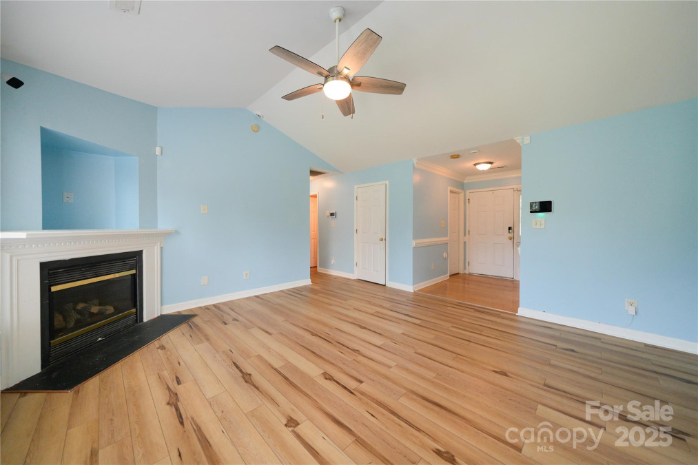 4037 Lakota Ct Charlotte, NC 28269