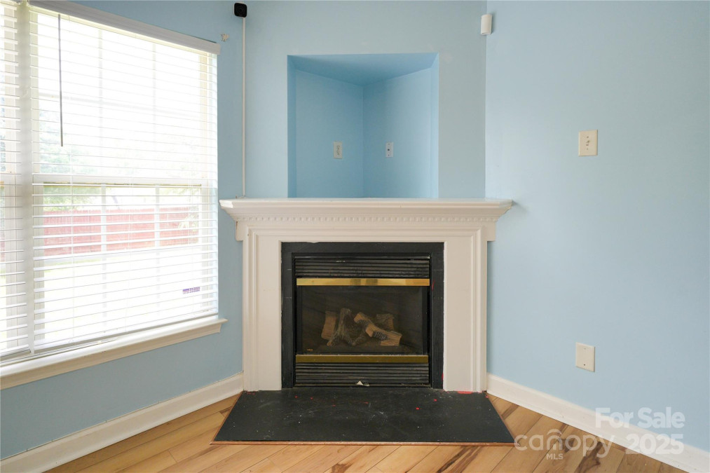 4037 Lakota Ct Charlotte, NC 28269