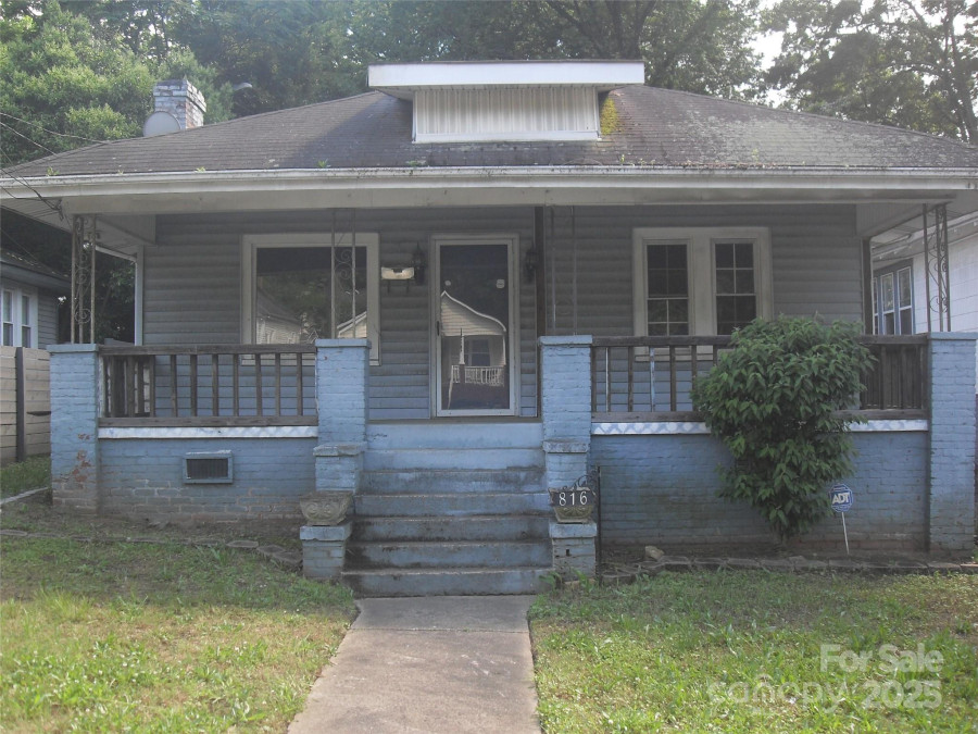 816 Parkwood Ave Charlotte, NC 28205