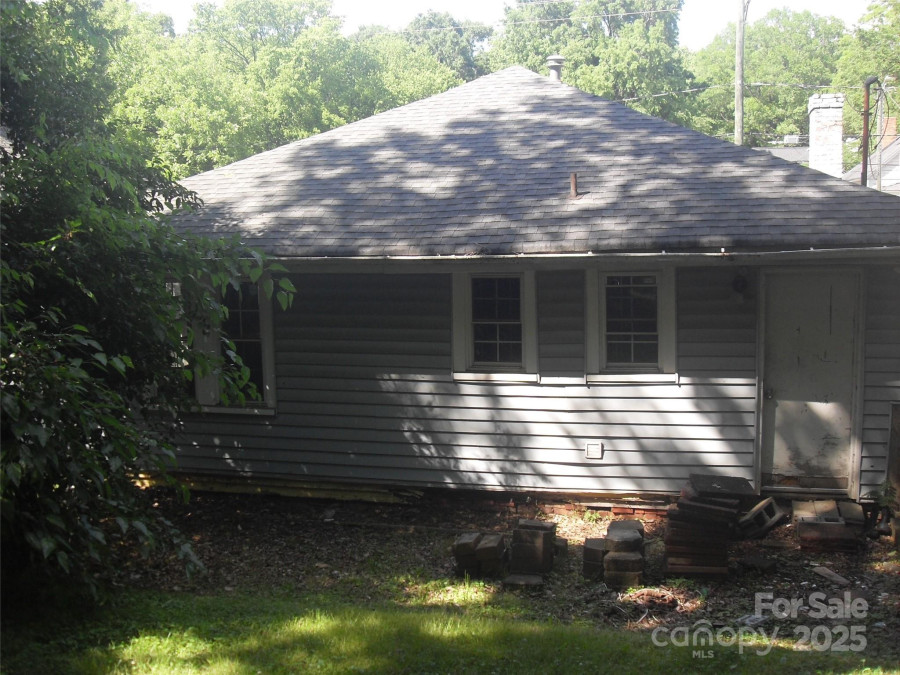 816 Parkwood Ave Charlotte, NC 28205