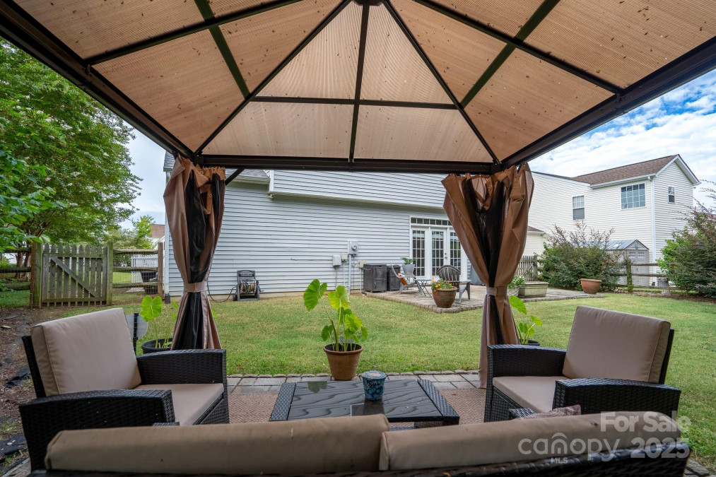 12719 Walking Stick Dr Charlotte, NC 28278