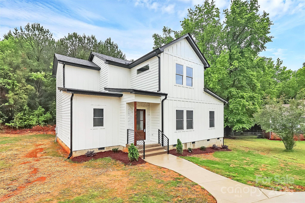 1011 Sandy Ct Gastonia, NC 28056