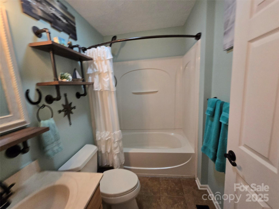 490 Deberry Rd Mount Gilead, NC 27306