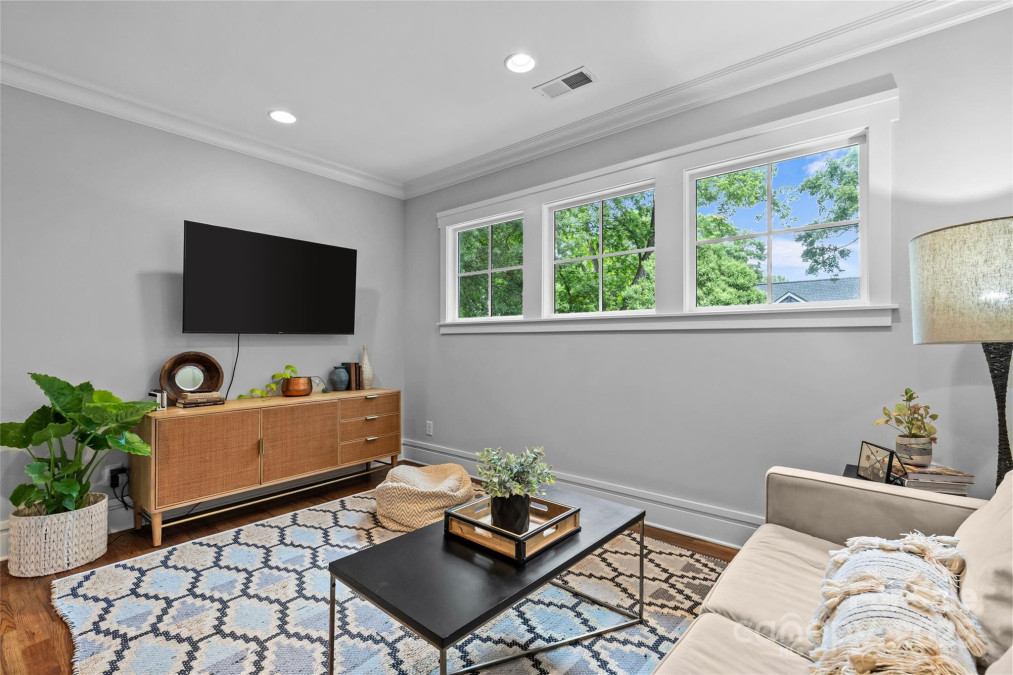 2615 Chesterfield Ave Charlotte, NC 28205