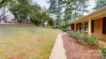 2001 Lakeview Dr Pineville, NC 28134