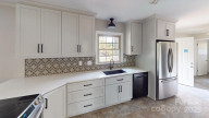 2001 Lakeview Dr Pineville, NC 28134