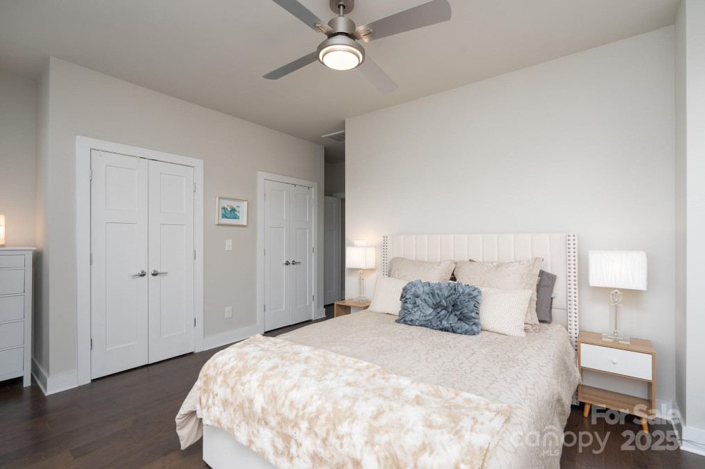 1707 Cannon View Ln Charlotte, NC 28208