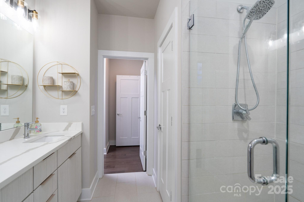 1707 Cannon View Ln Charlotte, NC 28208