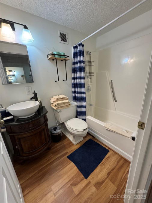 303 Sugar Top Dr Sugar Mountain, NC 28604