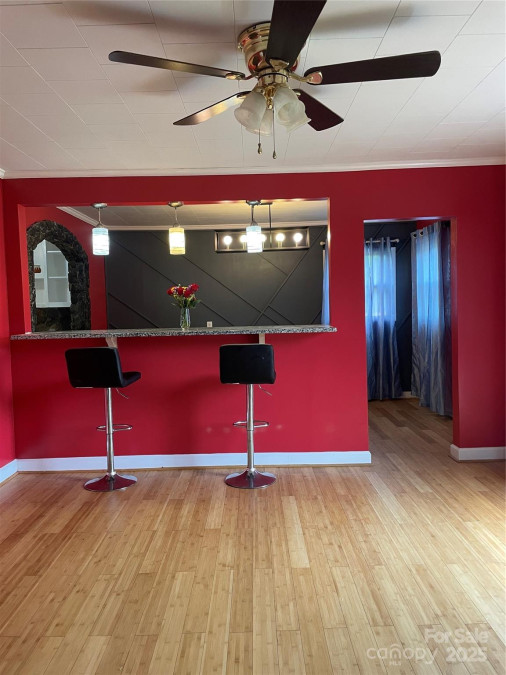 157 5th Ave Taylorsville, NC 28681