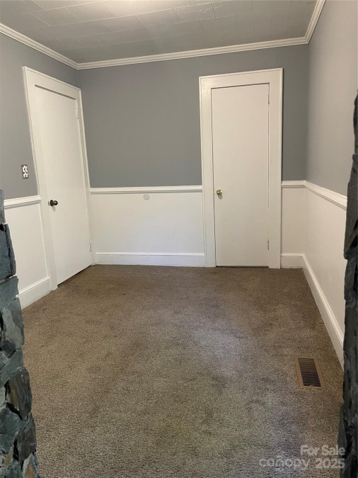 157 5th Ave Taylorsville, NC 28681