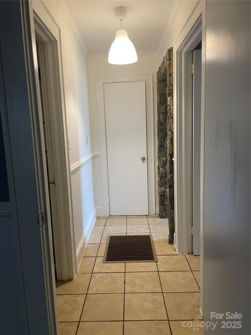 157 5th Ave Taylorsville, NC 28681