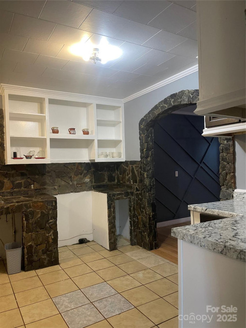 157 5th Ave Taylorsville, NC 28681