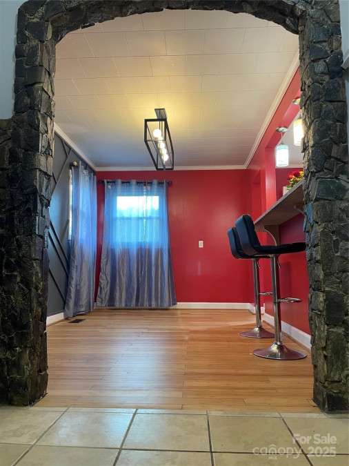 157 5th Ave Taylorsville, NC 28681