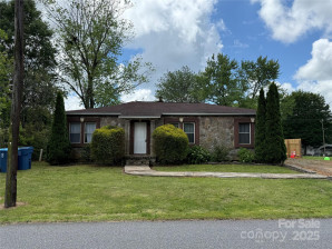 157 5th Ave Taylorsville, NC 28681