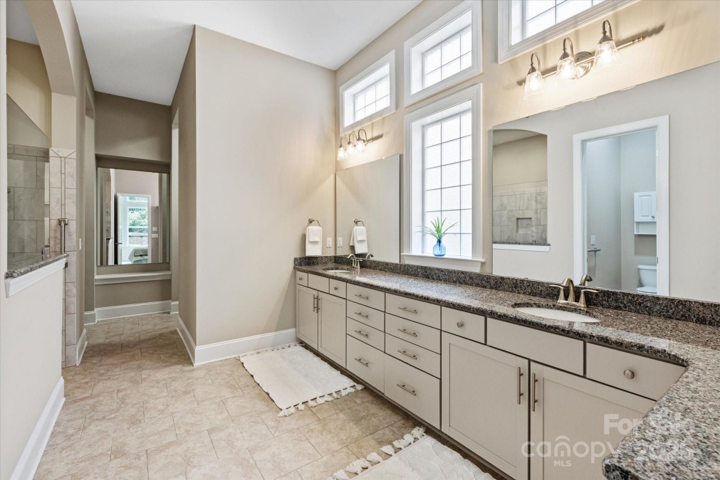 7913 Waverly Walk Ave Charlotte, NC 28277