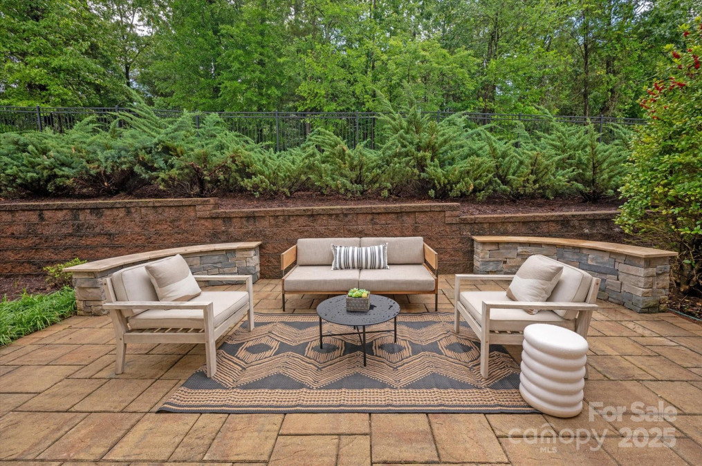 7913 Waverly Walk Ave Charlotte, NC 28277