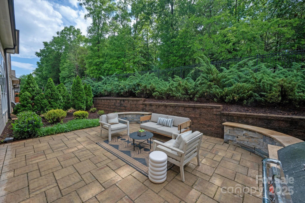 7913 Waverly Walk Ave Charlotte, NC 28277