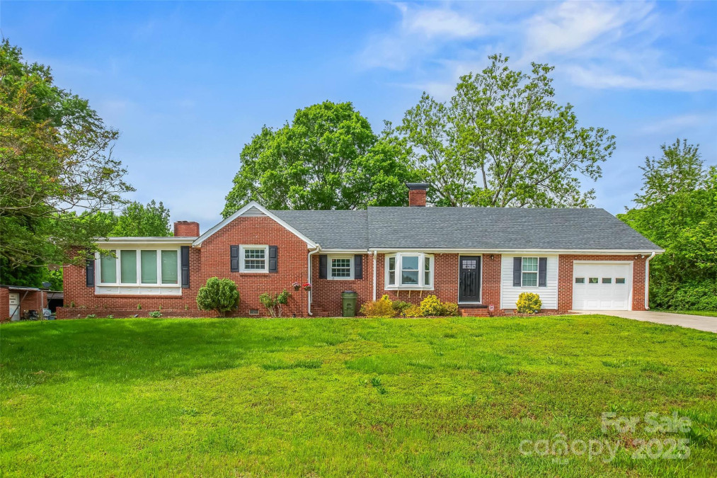 1078 Boones Cave Rd Lexington, NC 27295