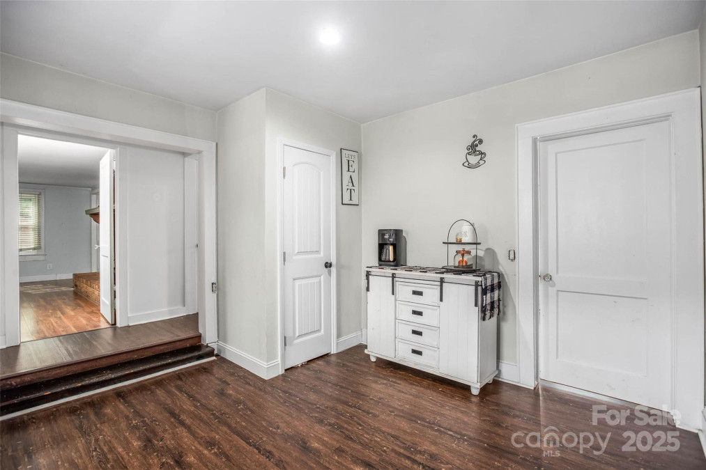 1078 Boones Cave Rd Lexington, NC 27295