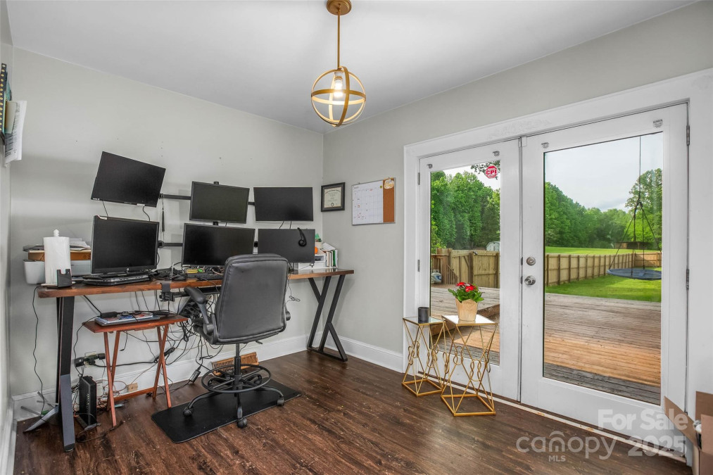 1078 Boones Cave Rd Lexington, NC 27295