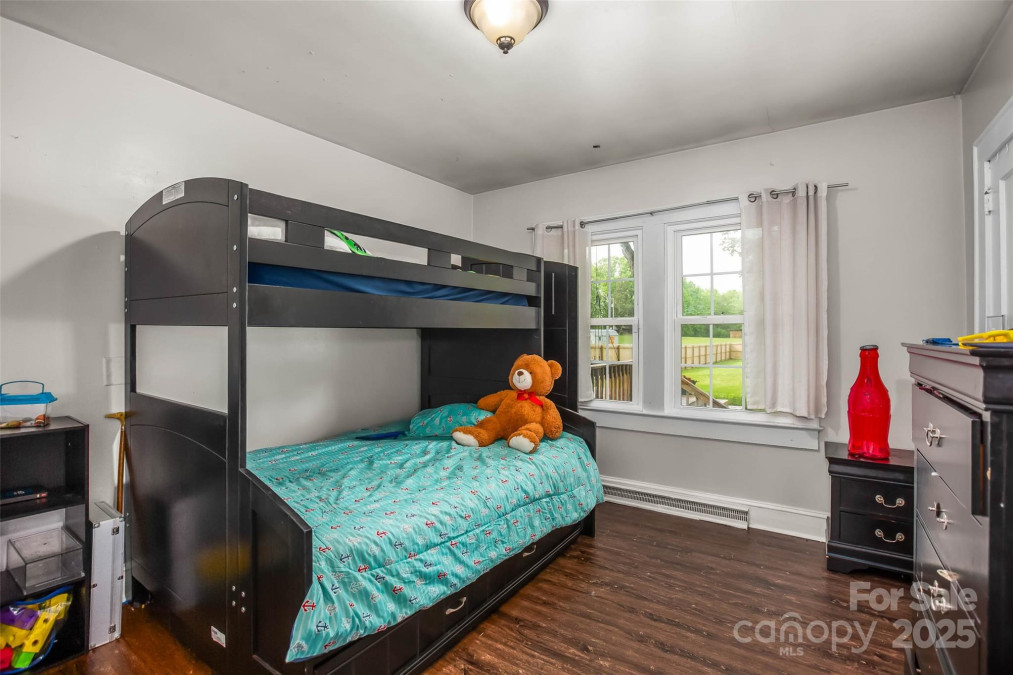 1078 Boones Cave Rd Lexington, NC 27295