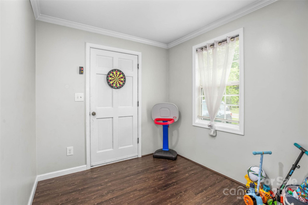 1078 Boones Cave Rd Lexington, NC 27295