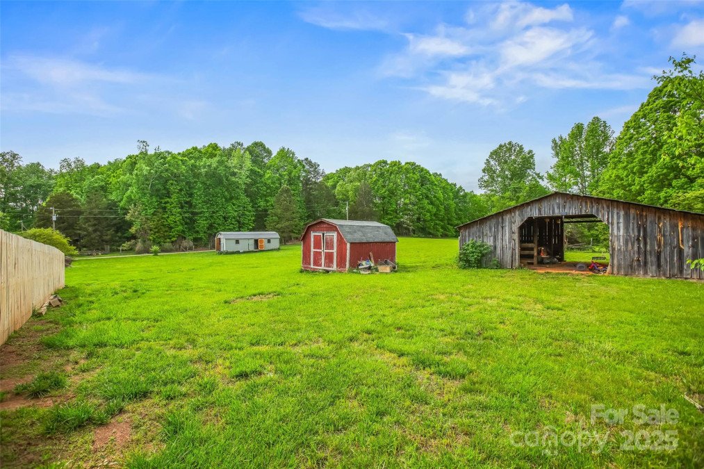 1078 Boones Cave Rd Lexington, NC 27295