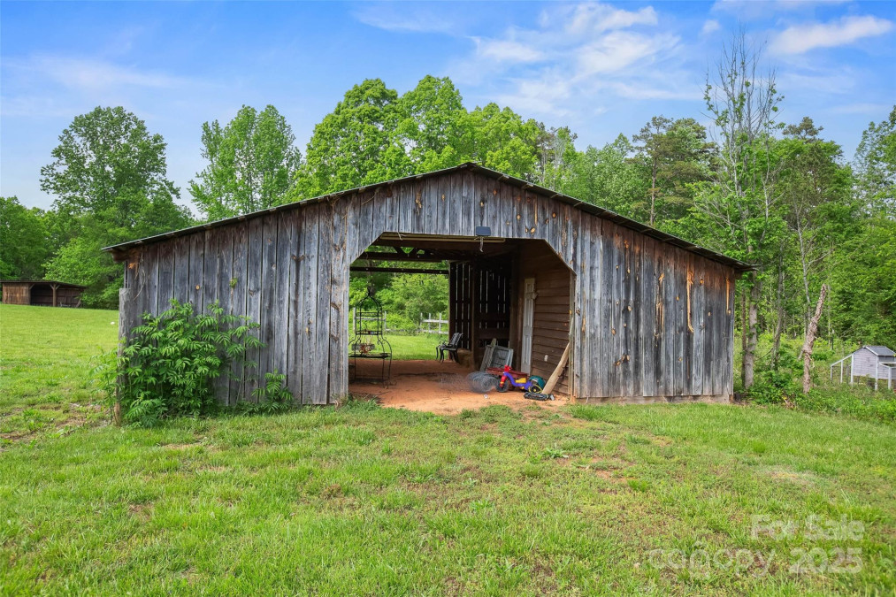 1078 Boones Cave Rd Lexington, NC 27295