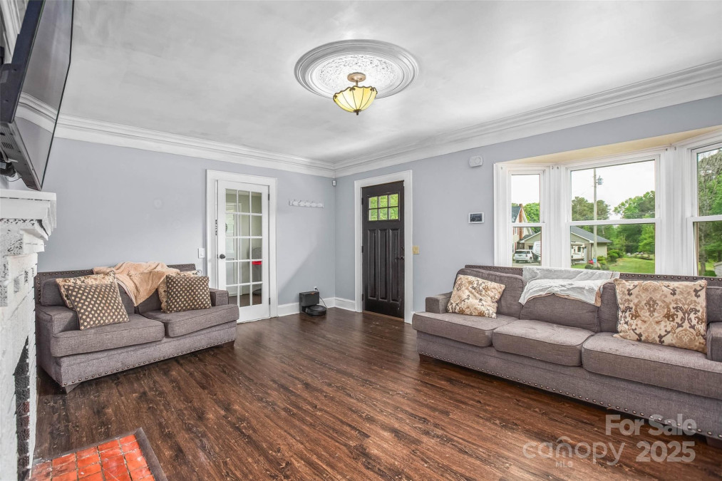 1078 Boones Cave Rd Lexington, NC 27295