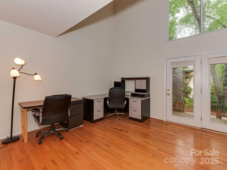 4025 Woodfox Dr Charlotte, NC 28277