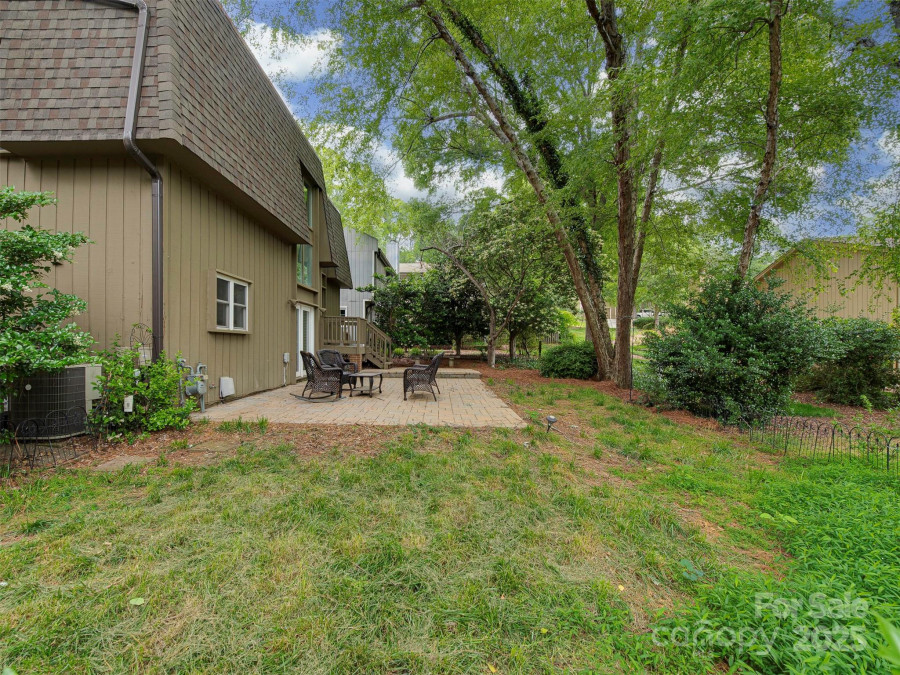 4025 Woodfox Dr Charlotte, NC 28277