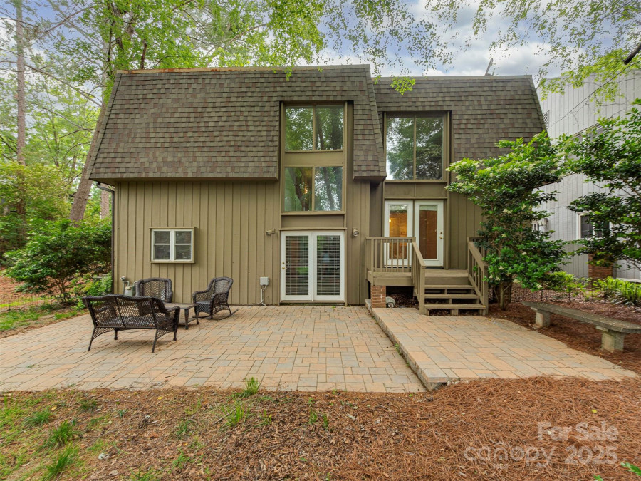 4025 Woodfox Dr Charlotte, NC 28277