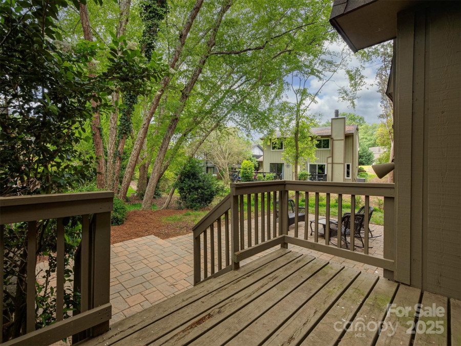4025 Woodfox Dr Charlotte, NC 28277