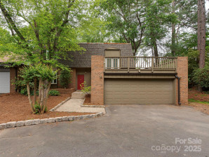 4025 Woodfox Dr Charlotte, NC 28277