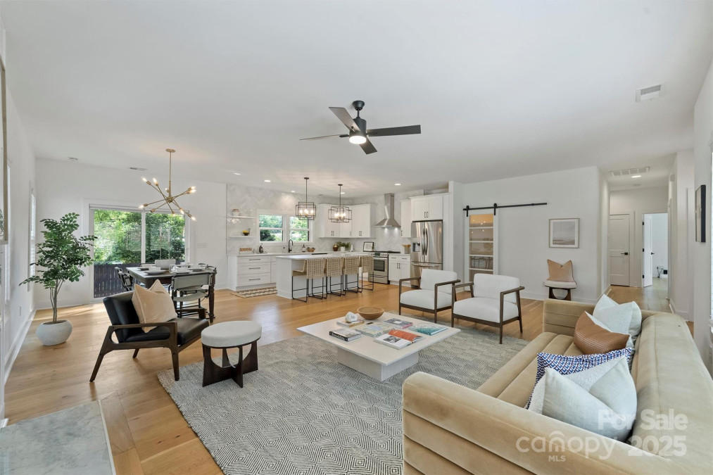 3163 Maury St Charlotte, NC 28208